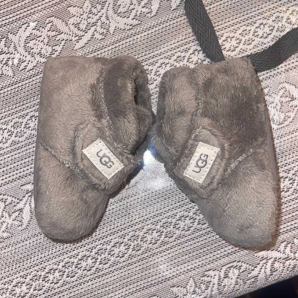 Ugg baby boots size S 02/03 (6-12 months)_4